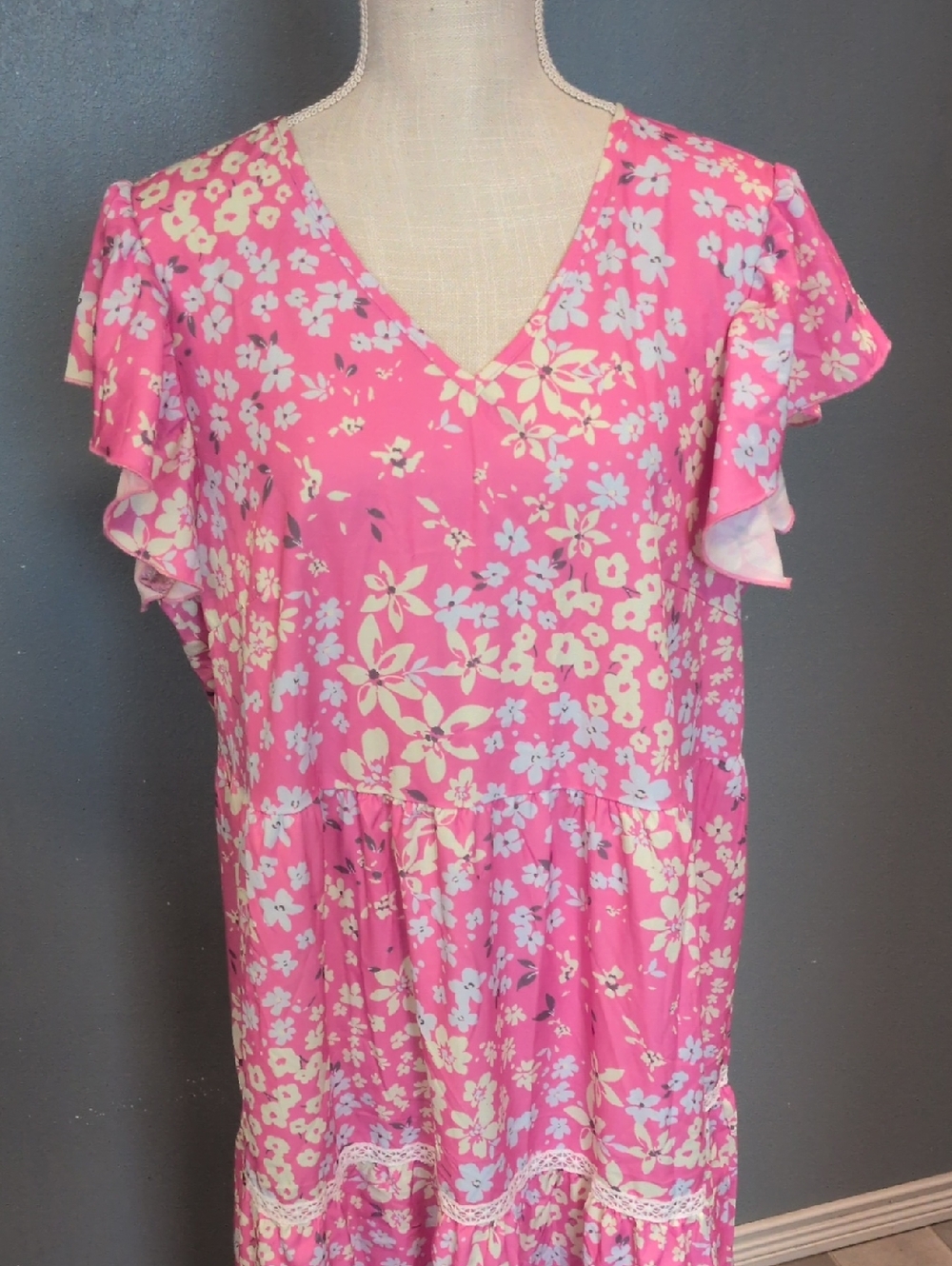 Amazon Essentials Pink Yellow Floral Vneck Mumu Long Line Maxi Dress Feminine - Picture 2 of 12